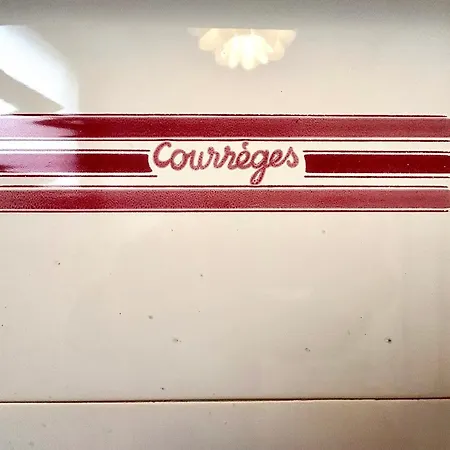 With Balcony In The Heart Of Nantes! Daire