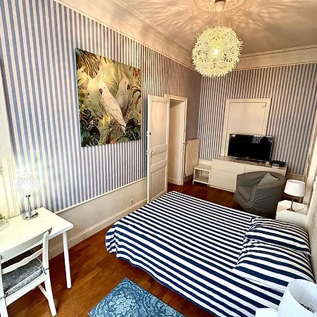 With Balcony In The Heart Of Nantes! Apartment *