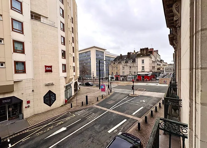 With Balcony In The Heart Of Nantes! Nantes