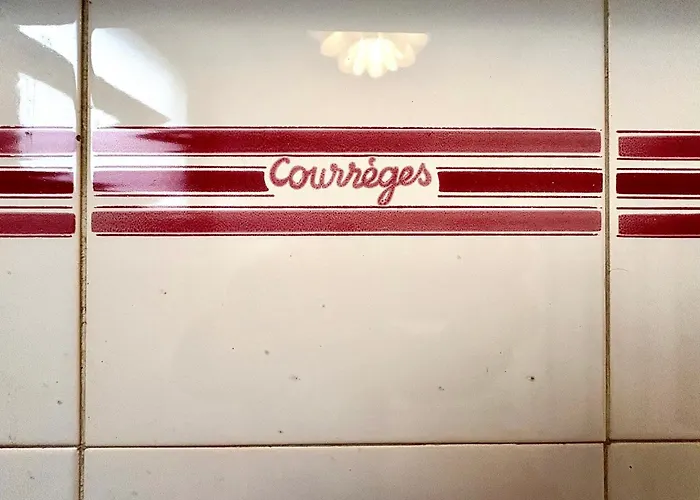 With Balcony In The Heart Of Nantes! Daire