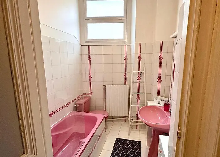 With Balcony In The Heart Of Nantes! Apartment