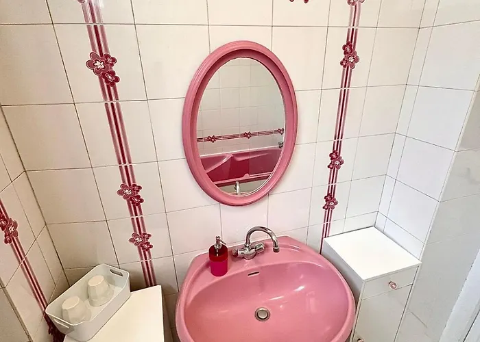 With Balcony In The Heart Of Nantes! * Nantes