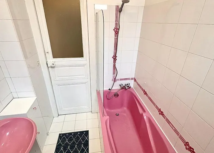 With Balcony In The Heart Of Nantes! *